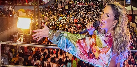 Empresa de Cláudia Leitte deve R$ 497 mil desde o Carnaval