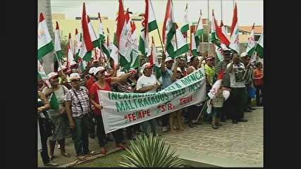 Caruaru e Petrolina protestam contra mau atendimento do INSS em PE