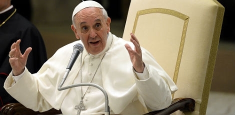 Em tom descontraído, Papa diz que Brasil não tem salvação