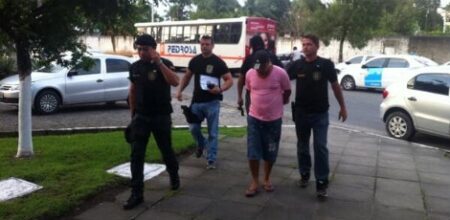 Policiais fazem operações para cumprir mandados de prisão