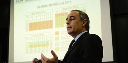 Matrícula da rede estadual começa próxima 2ª; Copa altera férias