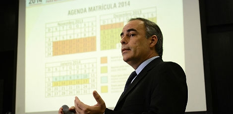 Matrícula da rede estadual começa próxima 2ª; Copa altera férias
