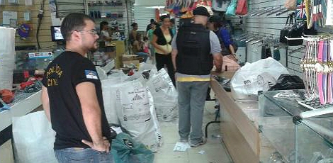 Operação da Polícia Civil apreende mais de 65 mil produtos falsificados