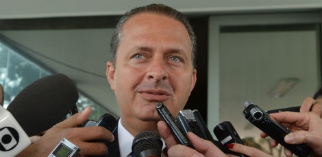 Eduardo Campos deve deixar governo em abril para disputar presidência