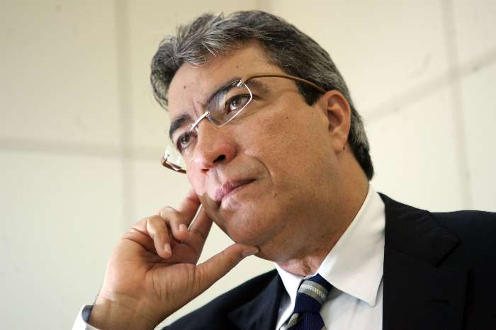 PE decreta luto oficial de três dias dias pela morte do governador de Sergipe