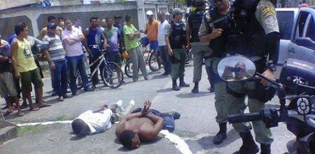 Seis homens são detidos suspeitos de assaltar BB na Av. Norte