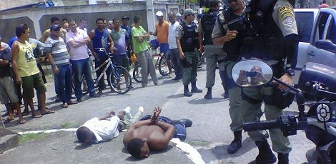 Seis homens são detidos suspeitos de assaltar BB na Av. Norte