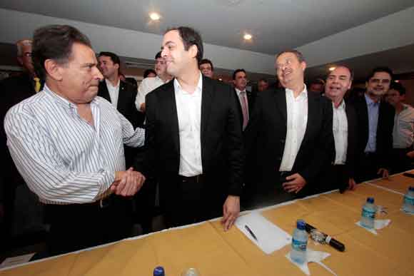 No lançamento de Paulo Câmara, João Lyra diz que Eduardo Campos uniu a Frente Popular