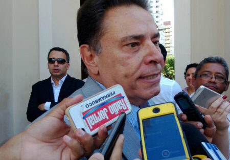 Futuros secretários de João Lyra já começam a receber demandas