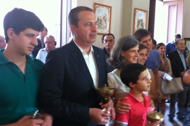 Emocionado, Eduardo Campos diz estar preparado para o maior desafio da vida