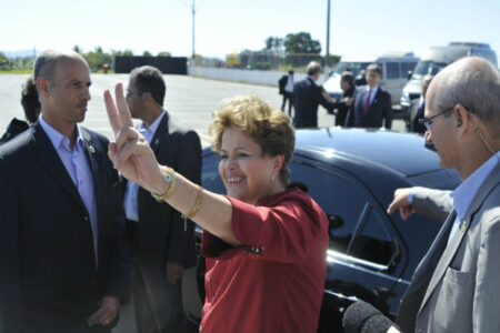 Dilma Rousseff (PT), chega a Pernambuco nesta terça-feira (13)