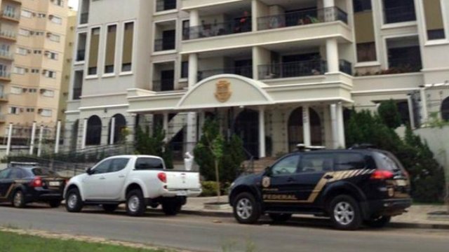 PF prende deputado e faz buscas na casa e no gabinete do governador de Mato Grosso