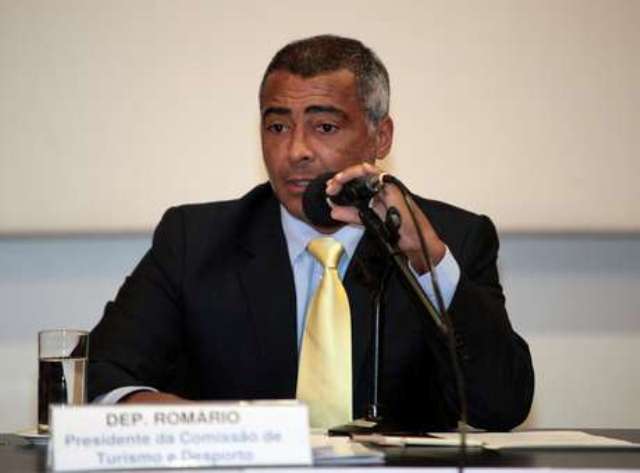Por tempo de TV, PT do Rio fecha com Romário para o Senado