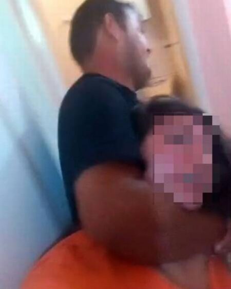 Mulher é agredida por marido após flagrá-lo com outra na cama