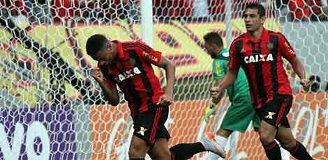 São Paulo empata e Sport é líder isolado