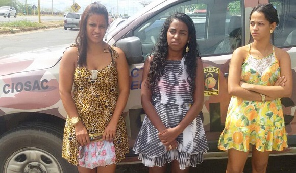 CIOSAC prende mulheres com 1,326 kg maconha em Petrolina