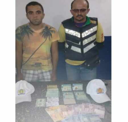 Policiais prendem acusados de falsificação de CNH em Petrolina