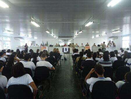 Proerd realiza formatura com quase 500 alunos em Serra Talhada