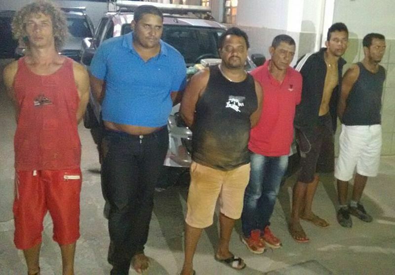 Policiais de PE e BA prendem quadrilha acusada de assaltos a bancos na região
