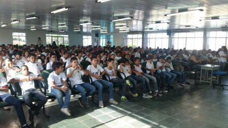 Proerd realiza formatura com mais de 400 alunos do Cônego Torres em ST