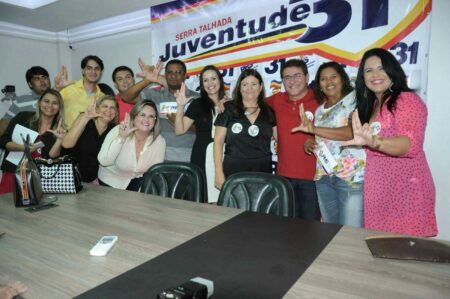 PHS promove ato de filiações e apresenta pré-candidatos em Serra Talhada