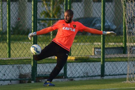 Danilo Fernandes lamenta pontos perdidos, mas diz que “não deixaram” o Sport chegar no G4