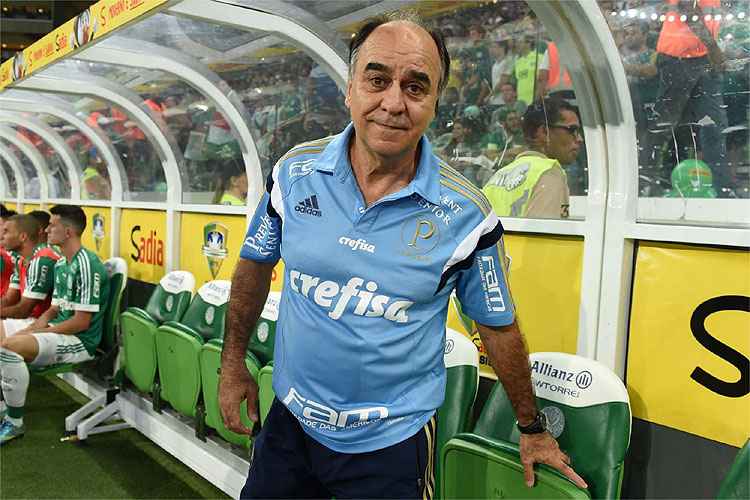 Paulo Nobre garante Marcelo Oliveira para temporada 2016