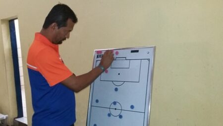 Serra Talhada anuncia retorno do técnico Alexandre Lima para o PE