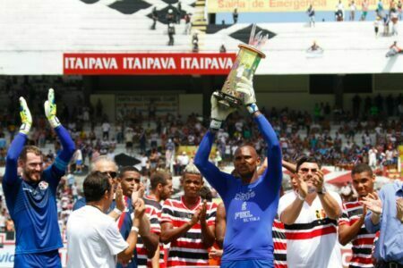 Santa Cruz vira em cima do Flamengo e fica com a Taça Chico Science