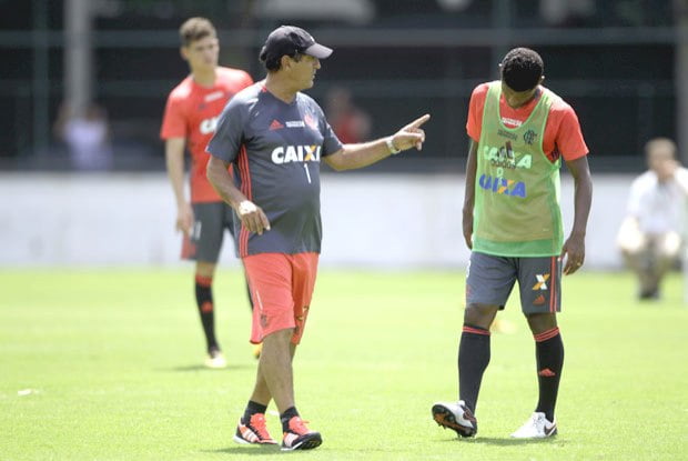 Muricy Ramalho inicia rodízio no Fla e indica o time que encara a Cabofriense