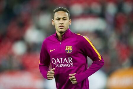 Para segurar Neymar, Barcelona tenta acerto com Coutinho