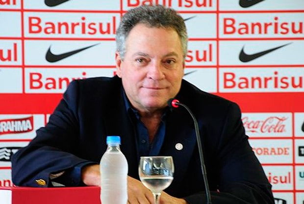 Abel Braga confirma contato com o Flamengo