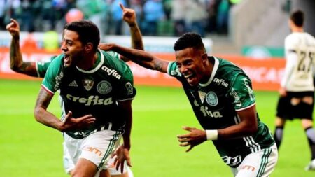 Palmeiras manda em casa, vence dérbi e ultrapassa Corinthians no Brasileirão