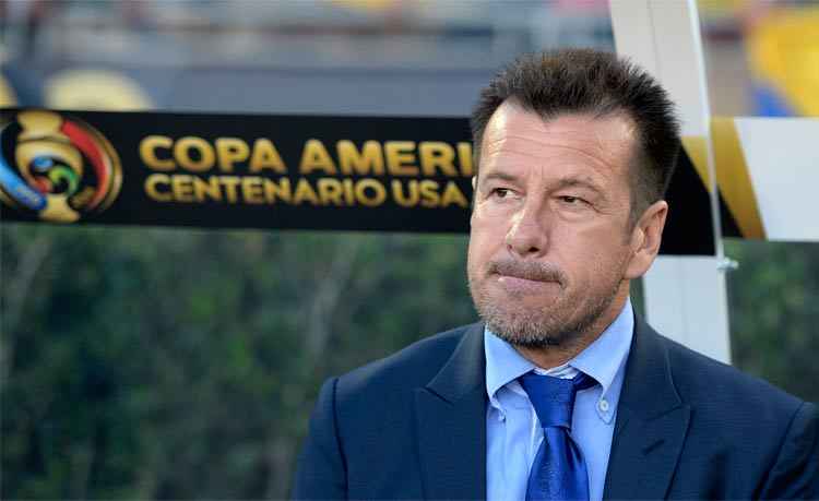 Dunga aceita vaias à Seleção Brasileira depois do empate: 'O público tem a democracia'