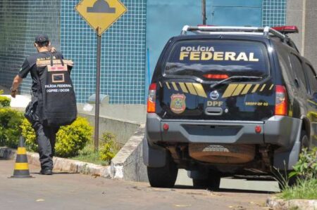Dois ex-servidores do DER são presos pela PF em Recife