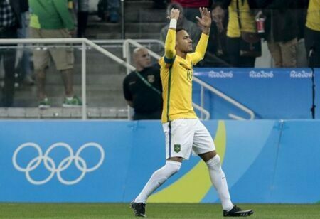 Brasil bate Colômbia e pega Honduras nas semifinais do futebol