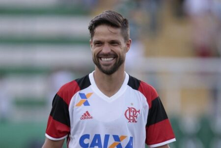 Medalhões decidem de novo, Fla vence e assume a vice-liderança do Brasileiro