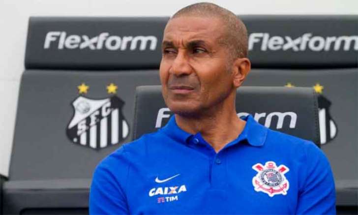 Cristóvão Borges não resiste à pressão e é demitido do Corinthians