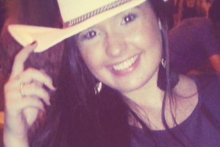 Estudante de 20 anos morre após sessão de bronzeamento artificial