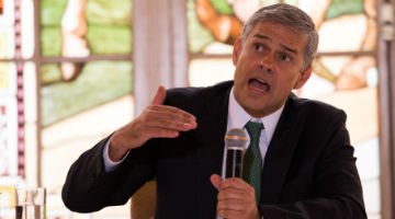 Peter Siemsen recua e diz que Fluminense ainda estuda se pedirá anulação do clássico