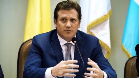Presidente da Conmebol diz que ideia de ceder título à Chape é 'louvável', mas não confirma