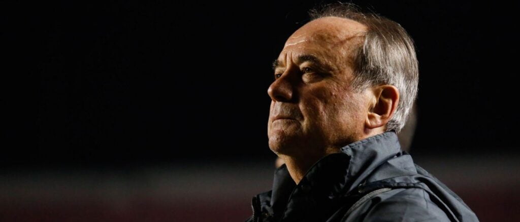 Levir é demitido do Fluminense após seis jogos sem vencer