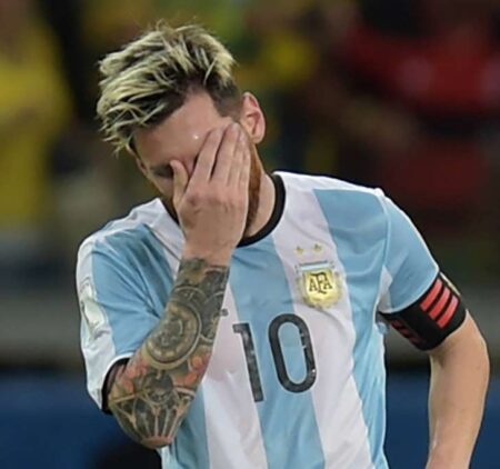 Com Messi abatido, Argentina faz planos para reanimar craque