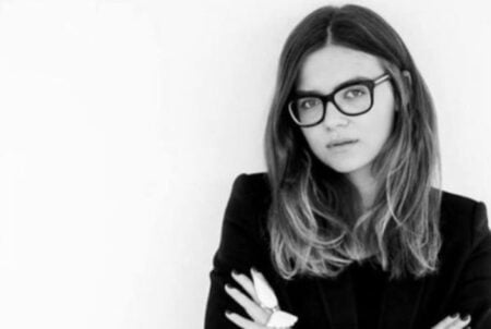 Vice-ministra de 24 anos que posou nua causa escândalo na Ucrânia