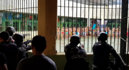 Preso é agredido e roubado dentro de Cadeia Pública em Pernambuco