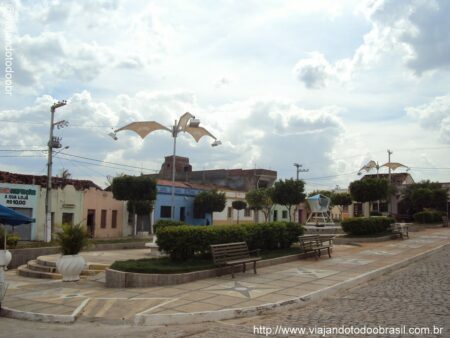 Calumbi possui 6.598 eleitores e somente 5.744 habitantes