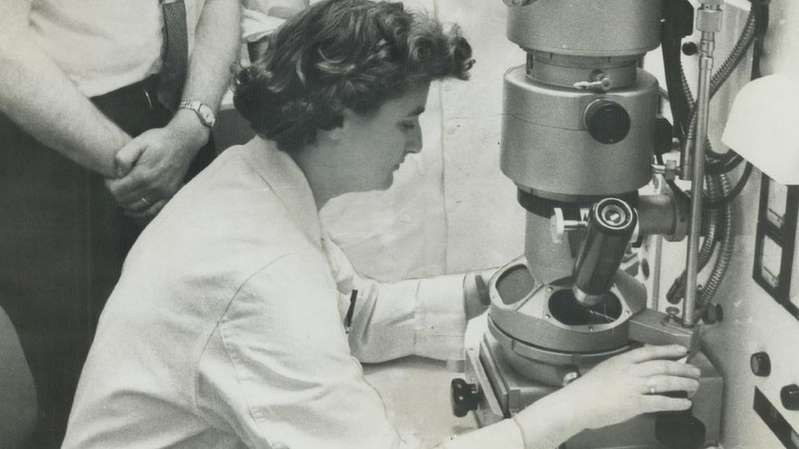 A cientista que descobriu o primeiro coronavírus humano