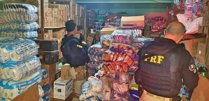 Depósito de bebidas e alimentos roubados são localizados pela PRF em Pernambuco