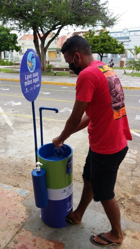 Estado de Pernambuco coloca lavatório em Serra Talhada