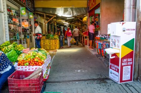 Serra Talhada instala mais 20 lavatórios públicos na cidade